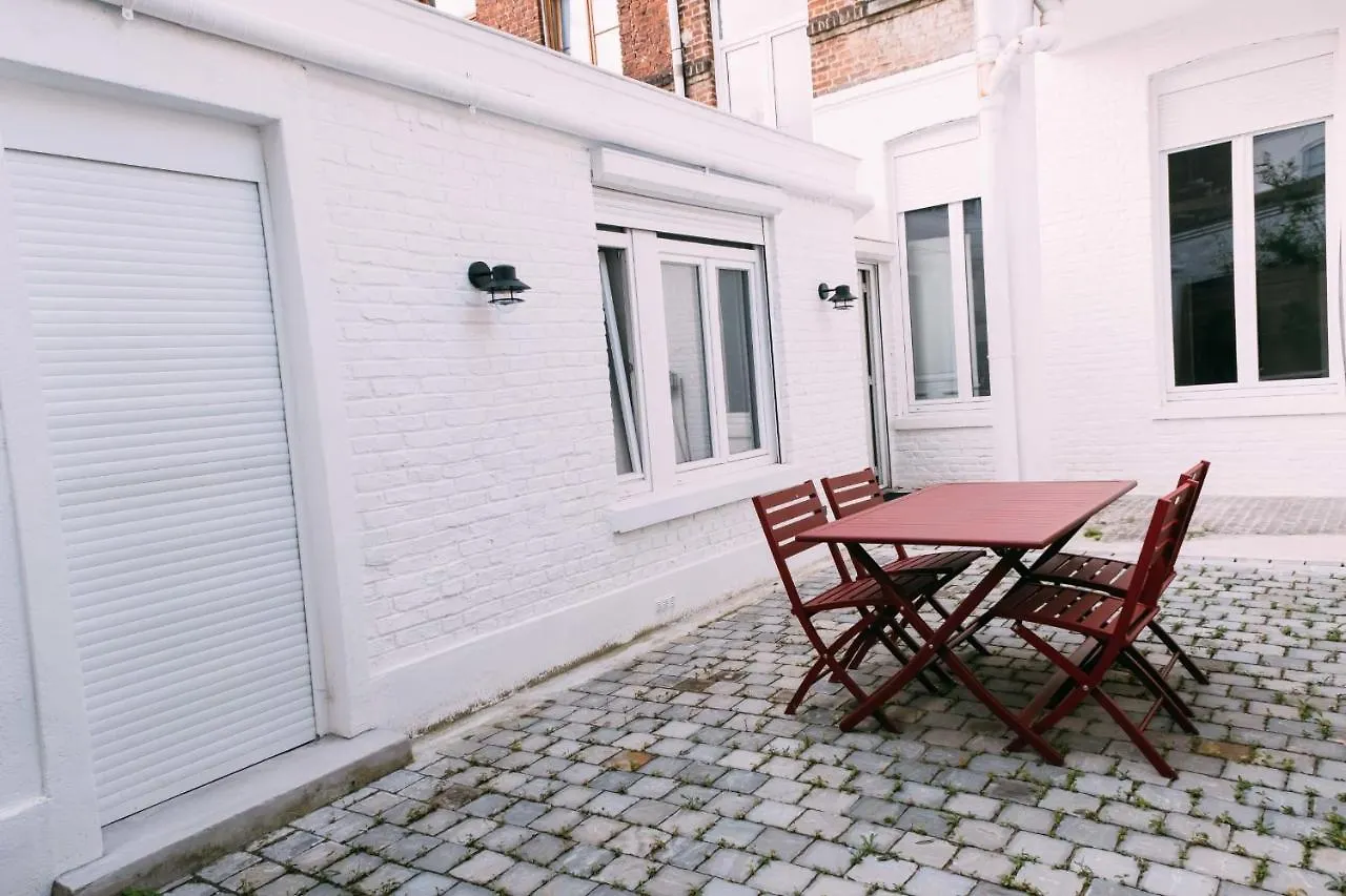 Charming Apartment With Terrace In Lille France